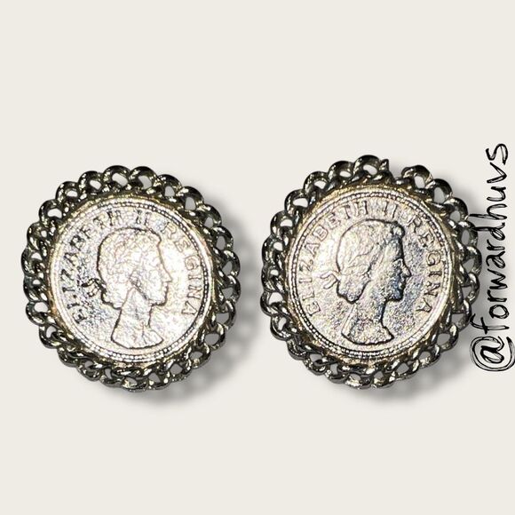 Vintage 1990s Elizabeth II Regina Faux Coin Post Earrings - Picture 1 of 7